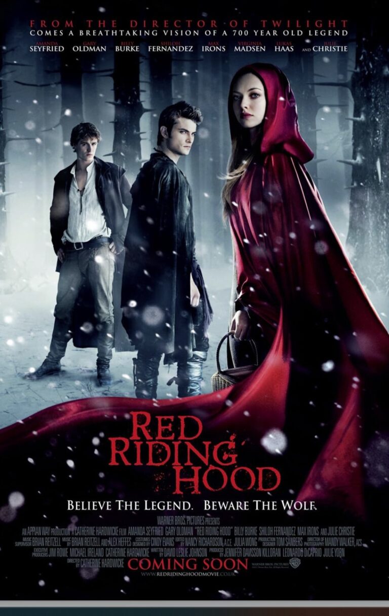 Red Riding Hood Movie Review and Poster 2011